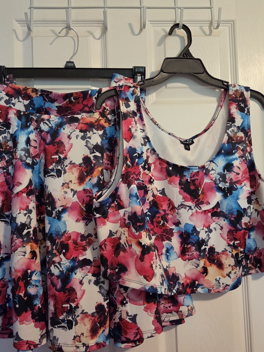 torrid White Multicolor Floral Tie-Shoulder Crop Top